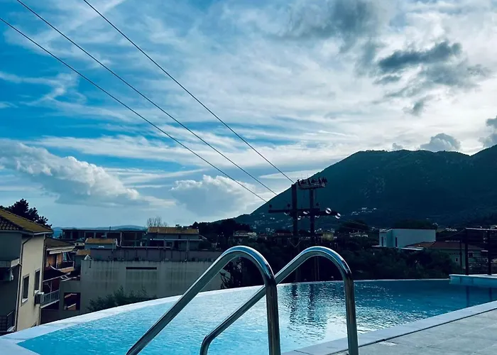 Hidden Gem Homes - Sapphire * Nikiana